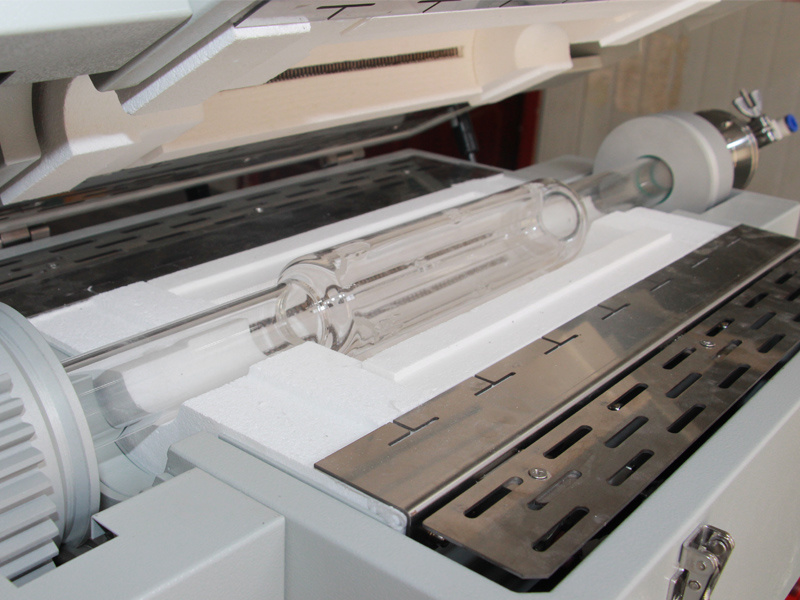 1200℃開合式單溫區旋轉管式爐 配備真空泵 1200℃開合式單溫區旋轉管式爐 配備真空泵